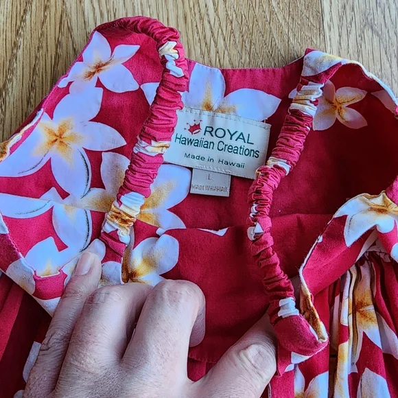 Set of two Hawaiian Dresses - Picture 3 of 3